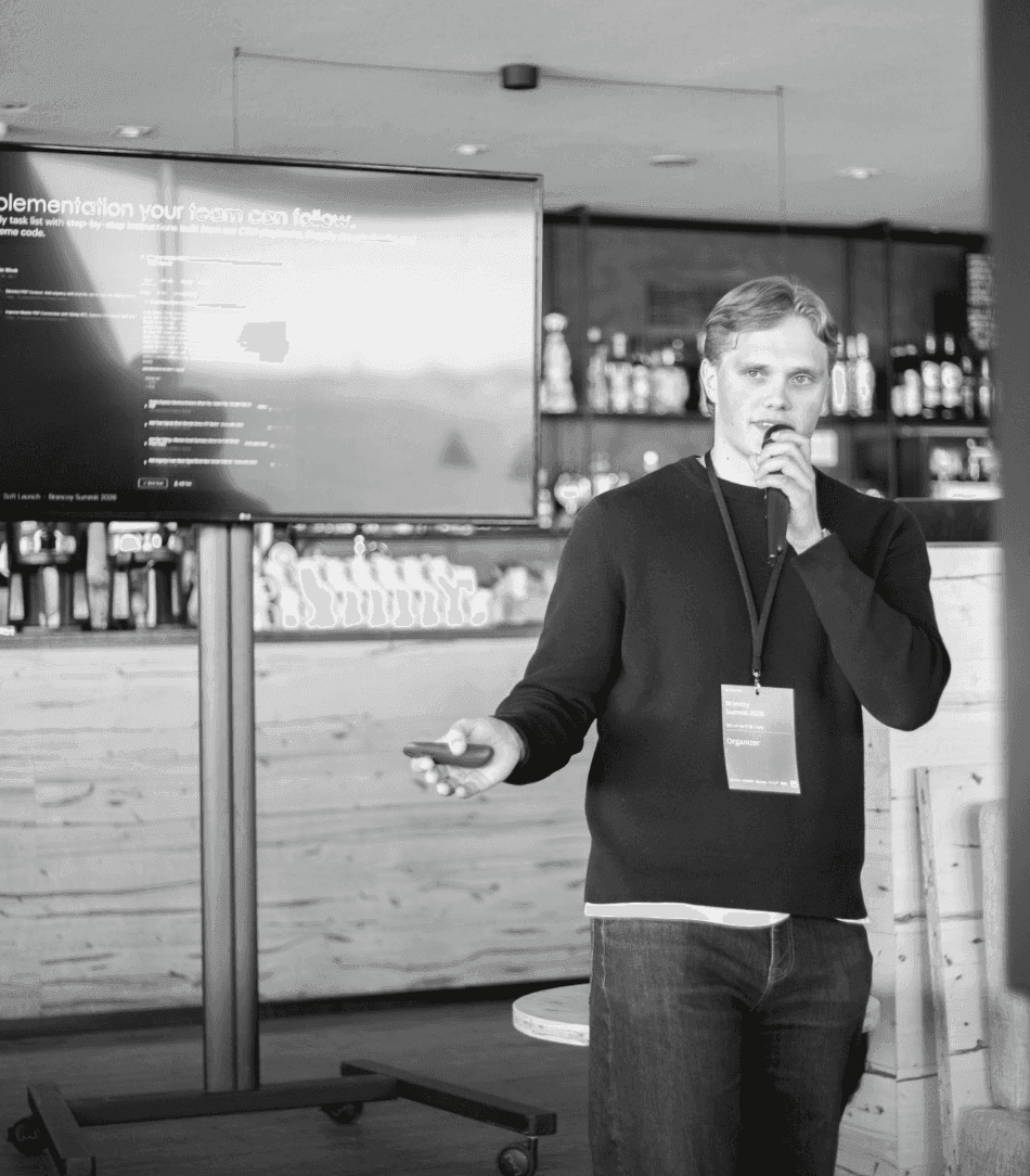 HI Engine co-founder presenting the product